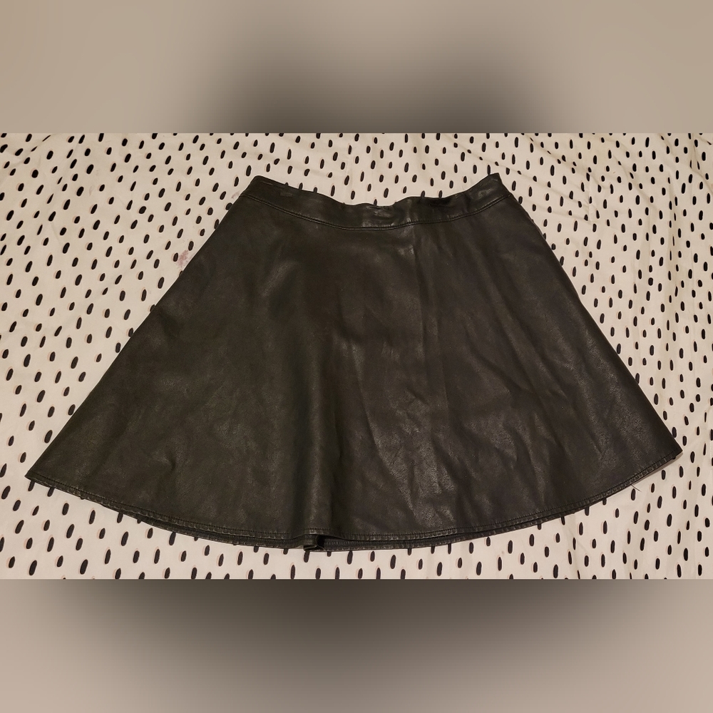 Abercrombie and Fitch faux leather skirt S